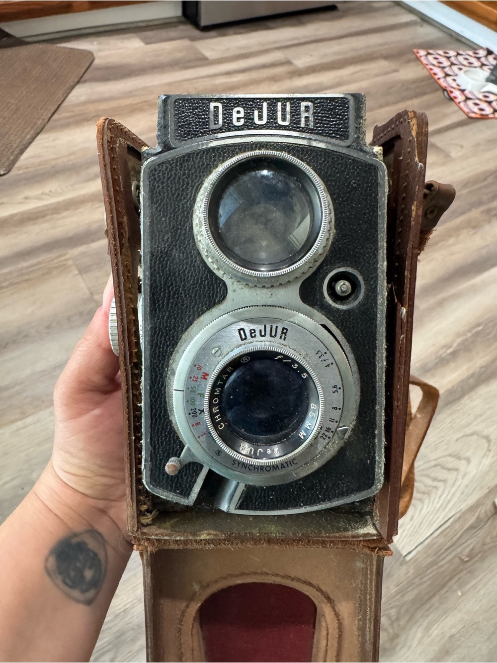 Dejur TLR Twin Lens Reflex DR-10 20 40mm Lens with Case